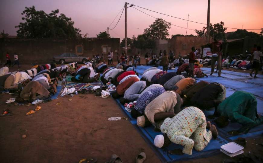 Kako stanovnici Malija provode ramazan sa temperaturama do 43 stepena