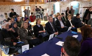 Predstavljeni ilustrovani citati Alije Izetbegovića koje je priredila njegova unuka