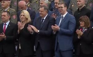 Dodik, Cvijanović i Vučić na paradi u Nišu, predstavljeno rusko oružje