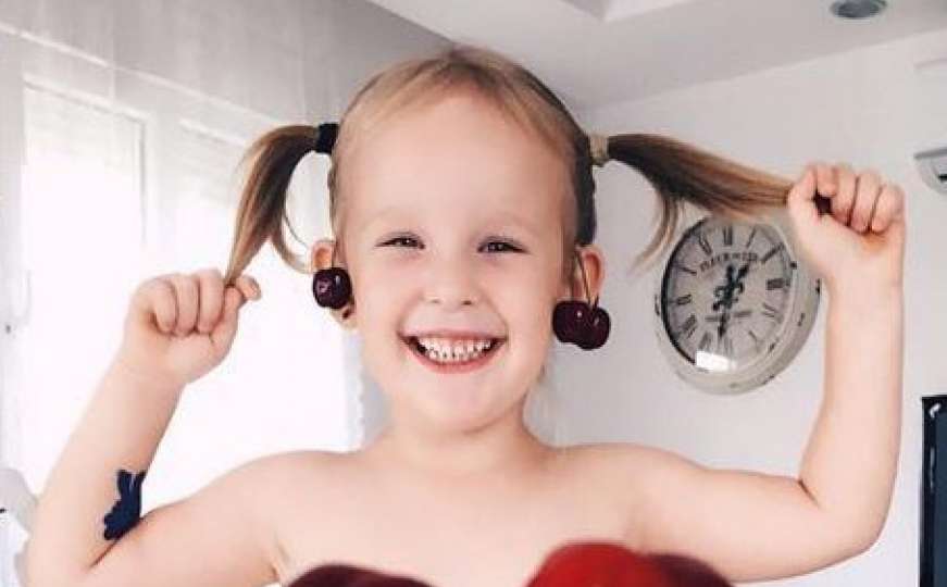 "Ona je gola": Majka izazvala bijes ljudi zbog ovih fotografija trogodišnje kćerke