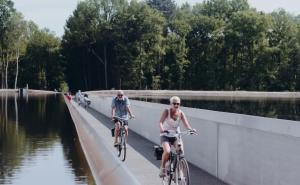 Neprocjenjivi užitak u Belgiji: Provozajte se biciklom kroz vodenu stazu