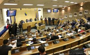Parlament FBiH sutra o migrantskoj krizi