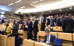 Parlament FBiH odlučio: Donijeti državni zakon o zabrani negiranja genocida