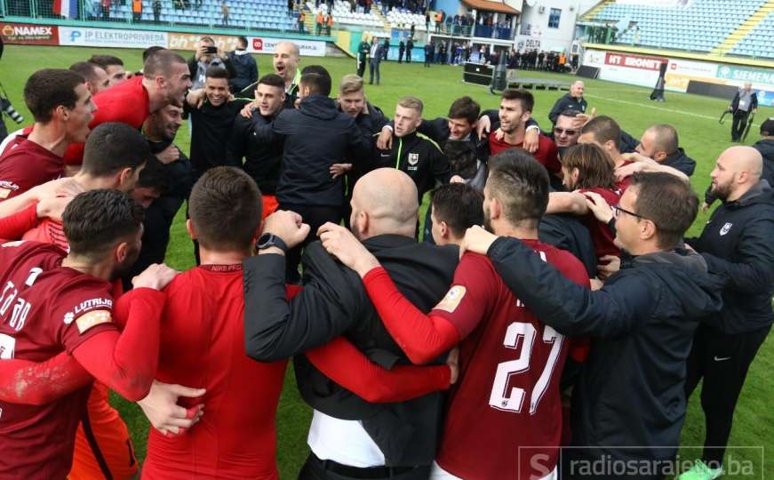 Pogledajte slavlje fudbalera Sarajeva nakon osvojenog Kupa BiH na Pecari