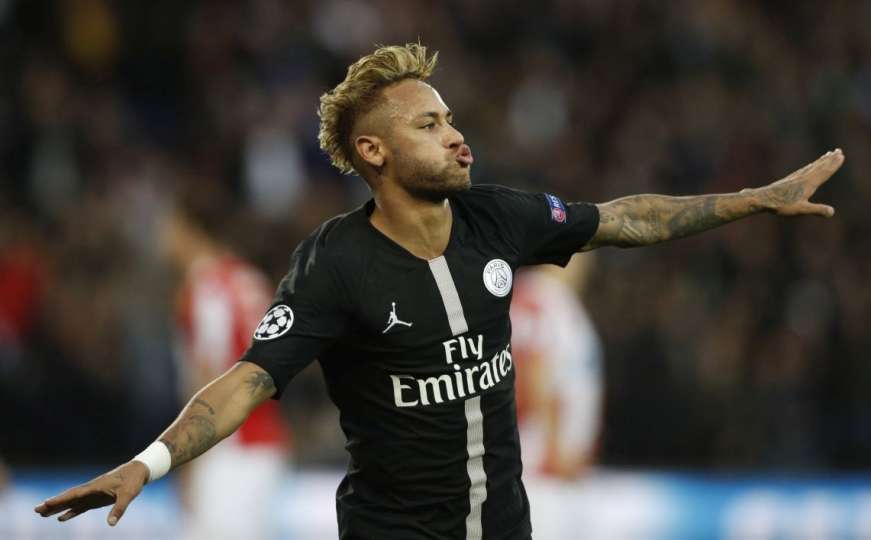 Neymar nagovara reprezentativnog kolegu da dođe u PSG