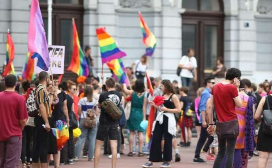 Prva parada ponosa u Novom Sadu prošla bez većih incidenata 