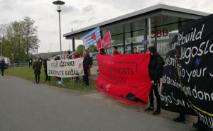 Antifašisti donijeli zastave SFRJ u Bleiburg i uzvikivali: Tito, nisi završio posao