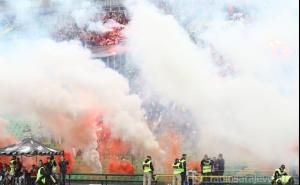 Slavlje je počelo i prije zvižduka: Pogledajte bakljadu na Koševu