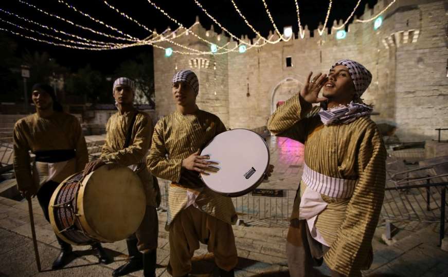 U inat okupatorima: U svetom islamskom gradu čuva se stoljetna tradicija