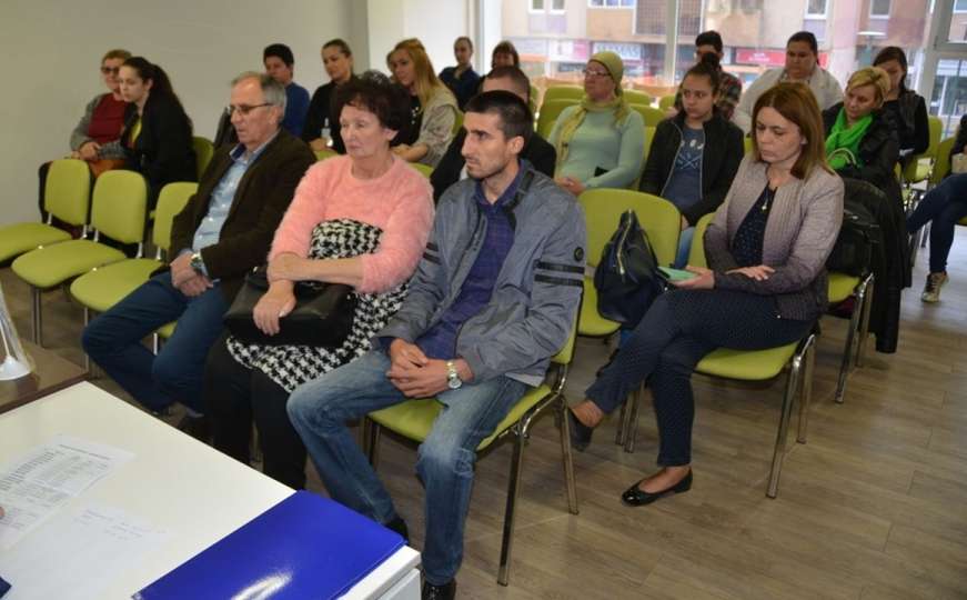 Novo Sarajevo: Stipendije dobilo 46 djece bez oba roditelja