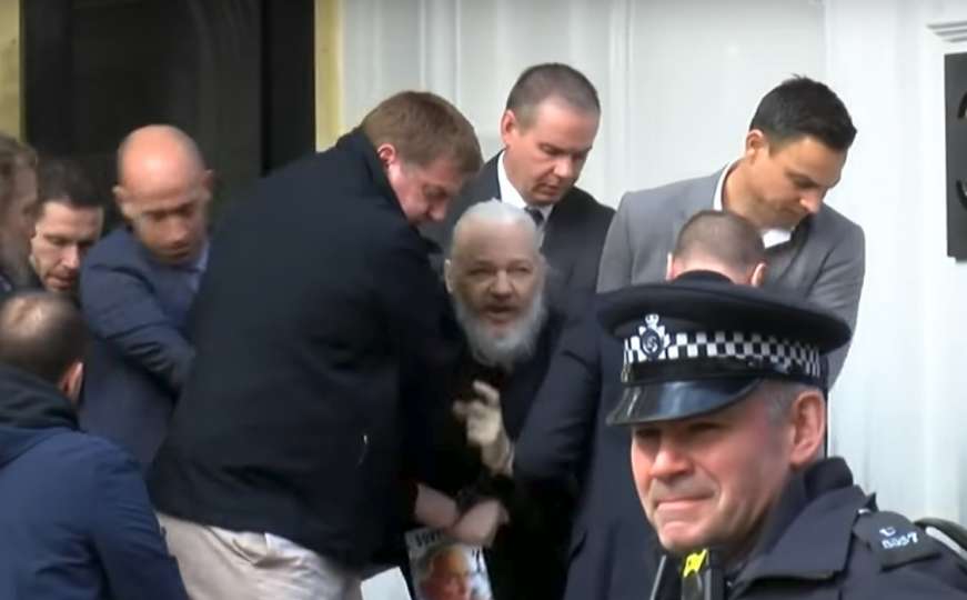 Zatražen pritvor za Assangea zbog sumnji da je počinio silovanje 