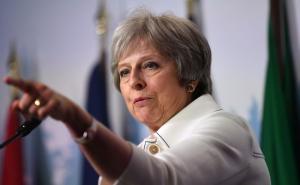 Ugledni britanski novinski list za sutra najavio ostavku Therese May 