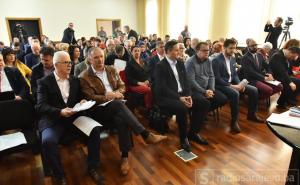 SDP BiH: Sram da vas bude zastupnice SDA - Samra Ćosović-Hajdarević!!!