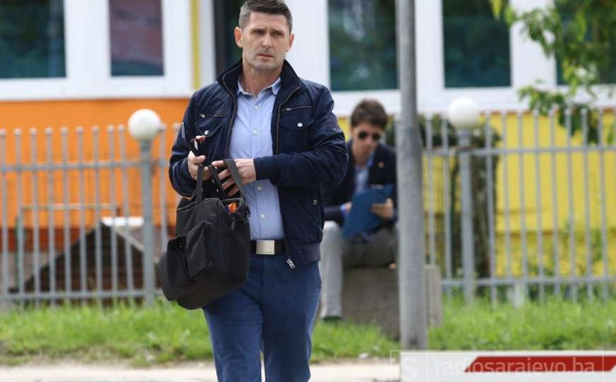 Policija u Krajini pojačala kontrolu oko kuće Aleševića nakon prijetnji sinu