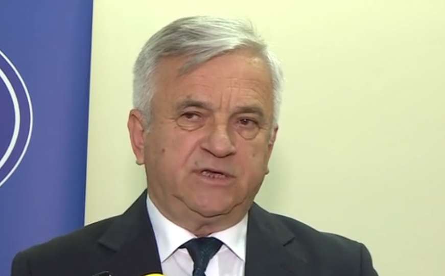 Čubrilović: Izetbegović ništa drugo ne radi, osim što daje zapaljive izjave