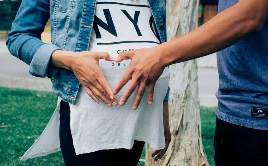 Astrolozi tvrde: Žene rođene u ovim znakovima ostat će trudne u 2019.