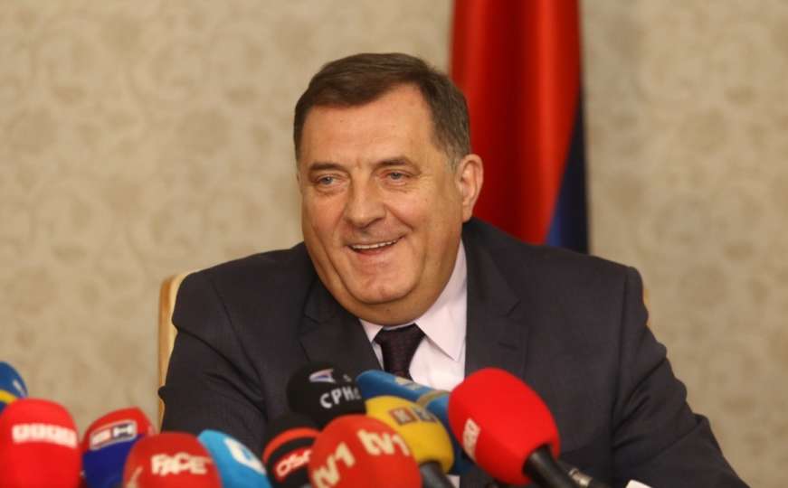 Dodik čestitao porodici Kurajica: Da potomstvo izraste na radost svih nas u RS-u