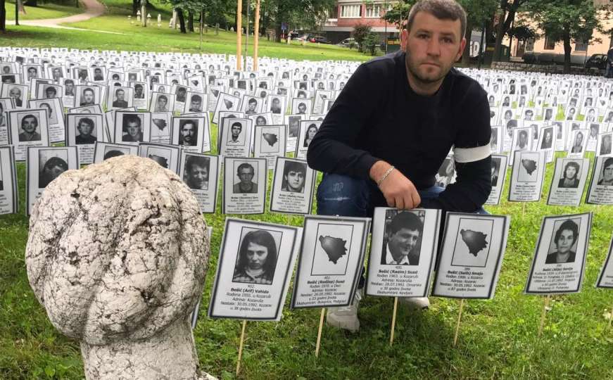 Došao iz Švicarske u BiH: U Velikom parku ugledao fotografiju ubijenog oca