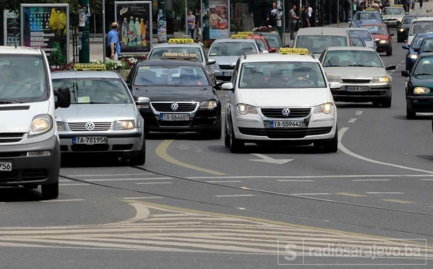 Ministarstvo saobraćaja KS: Taksi vozači trebaju voditi računa o svom ponašanju