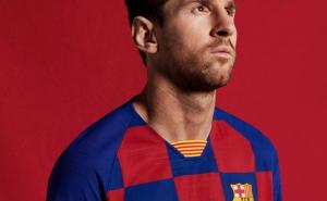 Barcelona predstavila nove dresove, Hrvatski nogometni savez se našalio s njima