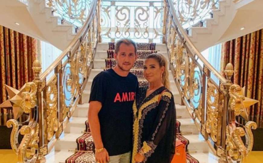 Izet Hajrović sa suprugom otputovali u Dubai: Luksuz na svakom koraku