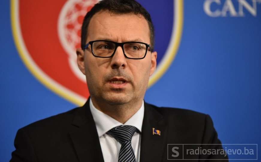 Džindić i Salkić zakazali press konferenciju povodom poskupljenja plina 