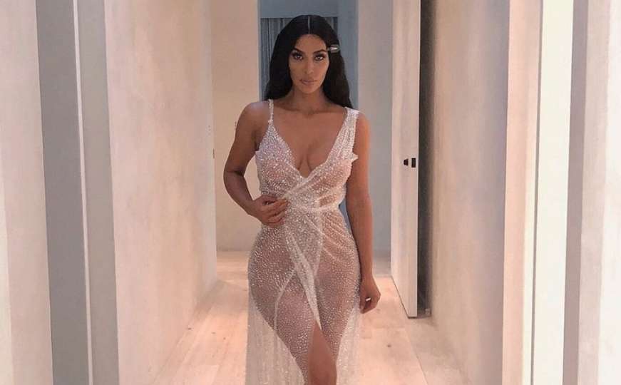 Kim Kardashian uhvatili nespremnu: Od silnih operacija tijelo joj se izobličilo