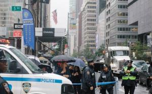 Uzbuna u New Yorku: Helikopter pao na neboder