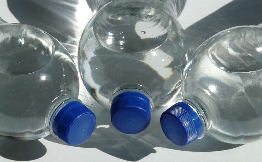 Pijete li vodu iz plastičnih flaša rezultati ove studije će vas zaprepastiti
