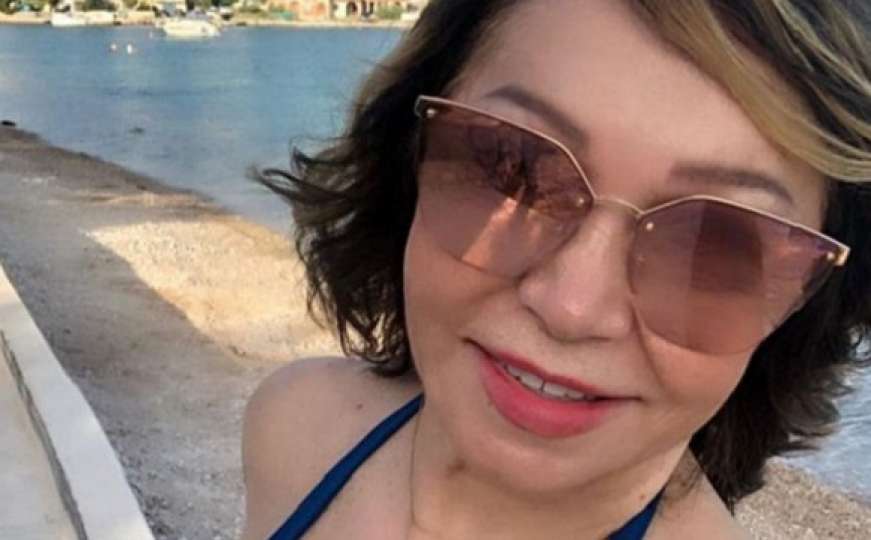 Neda Ukraden se skinula na plaži, fanovi oduševljeni njenim izgledom: "Bomba si…"