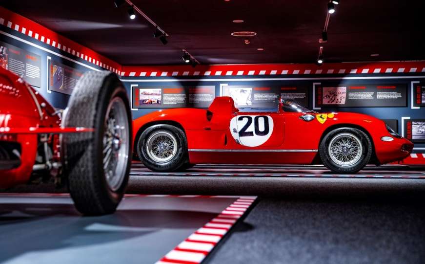 Muzej Ferrarija: Zavirite na izložbe "90 godina Scuderije" i "Hypercars"