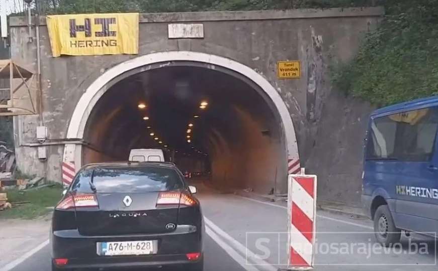 Samo kod nas: Tek postavljeni asfalt u tunelu Vranduk - odmah propao