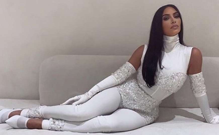 Kim Kardashian otkrila zašto i kako šminka cijelo tijelo