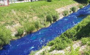 Neprirodna plava boja Vogošćanskog potoka: Inspekcija na terenu