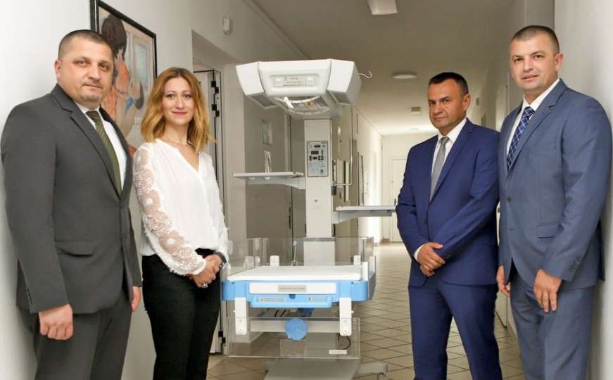 Intesa Sanpaolo Banka BiH i VISA donirali topli krevetić Općoj bolnici u Gračanici
