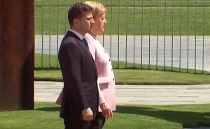 Merkel pozlilo na prijemu, svi se zabrinuli za njeno zdravlje