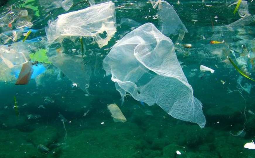 Pet načina da smanjimo zagađenje plastikom