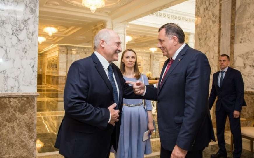 Dodik i Lukašenko evocirali uspomene na njihov prvi susret