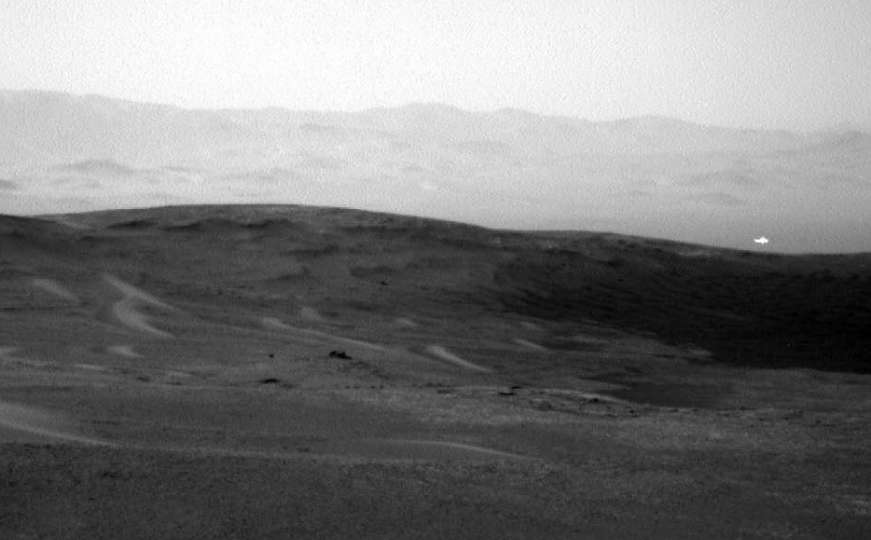 Rover Curiosity snimio misteriozna svjetla na Marsu