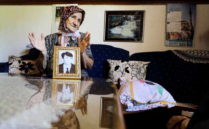 Majka Fata će u Srebrenici sahraniti dva sina: Ostala joj samo jedna fotografija