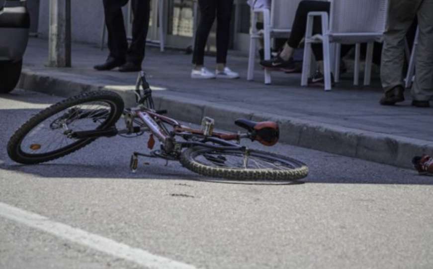 Automobil udario biciklistu na pješačkom prijelazu na Ilidži