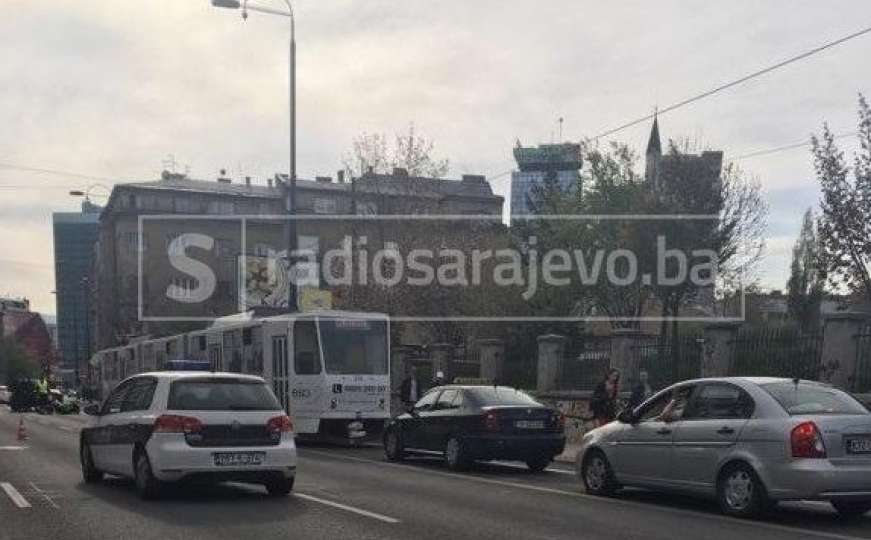 Sudar u centru Sarajeva, obustavljen tramvajski saobraćaj