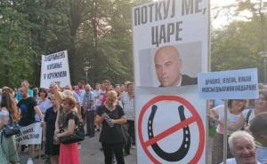 "Potkuj me care" i "Stop represiji": Banjalučani izašli na protest