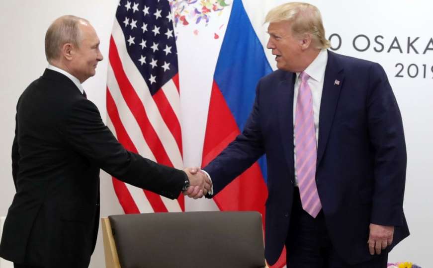 Trump uperio prst u Putina i rekao „Ne miješaj se u izbore“