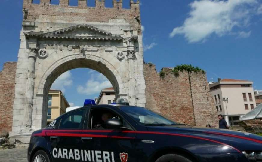 Skandal trese Italiju: Srbijanac i Hrvat podvalili otrovan sok, počela potraga za njima