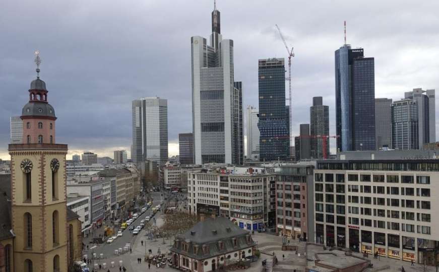 Frankfurt do nedjelje mora evakuirati više od 16 hiljada ljudi