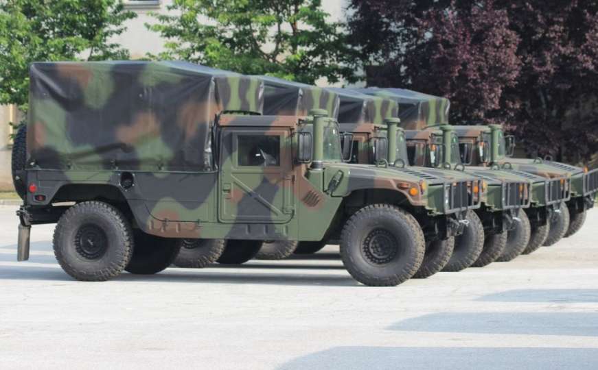 Svečanost: Oružanim snagama BiH vlada SAD-a donirala 20 motornih vozila