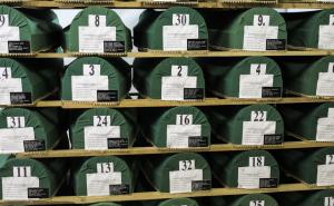 Čekaju vječni smiraj: Zeleni tabuti spremni za posljednji put za Potočare