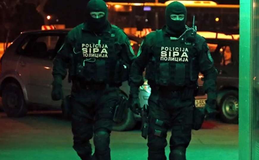 Akcija "Tebra": Uhapšeni granična policajka BiH i advokat osumnjičenog za ubistvo