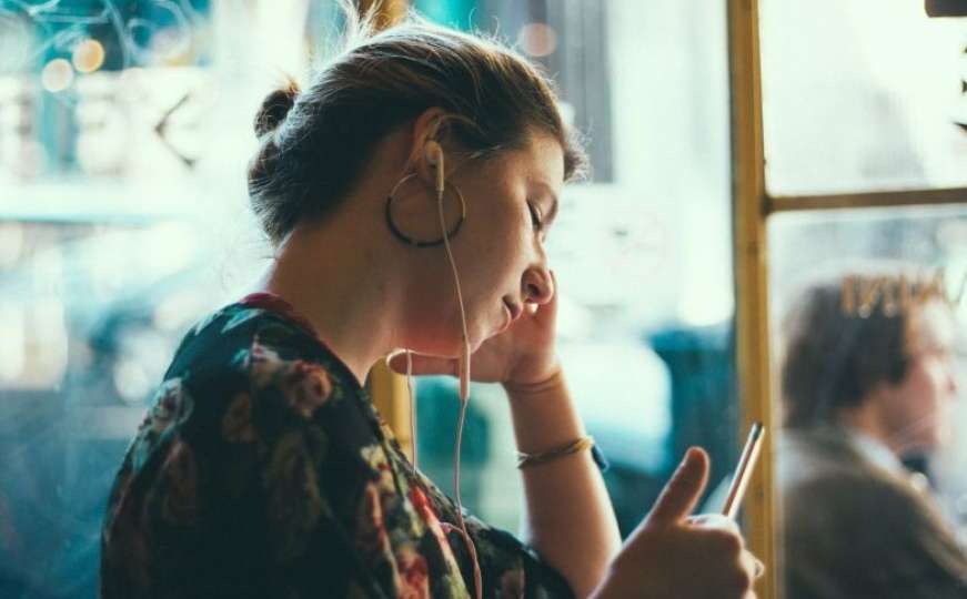 Ne gnjavi me: Istraživanje pokazalo zašto ljudi nose slušalice